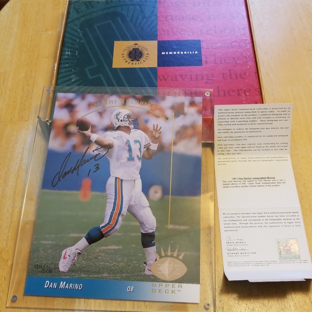 Dan Marino Signed Upper Deck Card